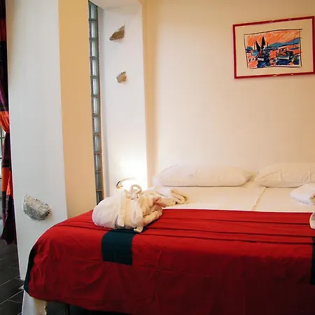 President Suites Split Room photo